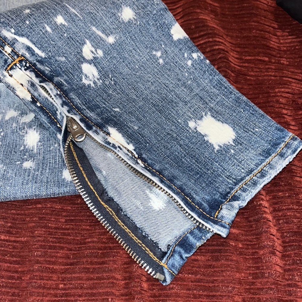 MNML Jeans - Picture 2 of 5